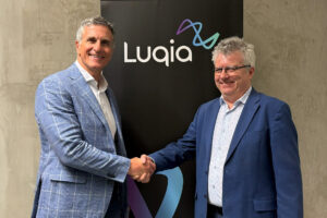 Quadbridge et Luqia collaborent pour rendre les capacités avancées en IA plus accessibles aux organisations de taille moyenne